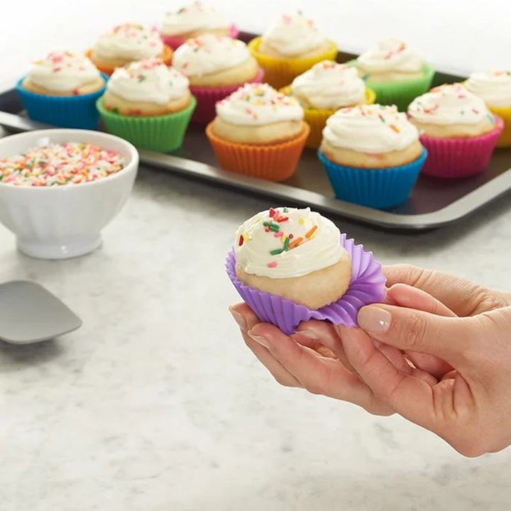 Silicone Baking Cups in use